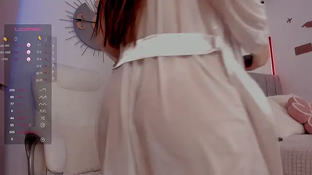 imsofia  online show from September 26, 7:40 pm