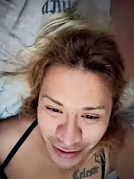 allissonw13 online show from December 21, 11:24 pm