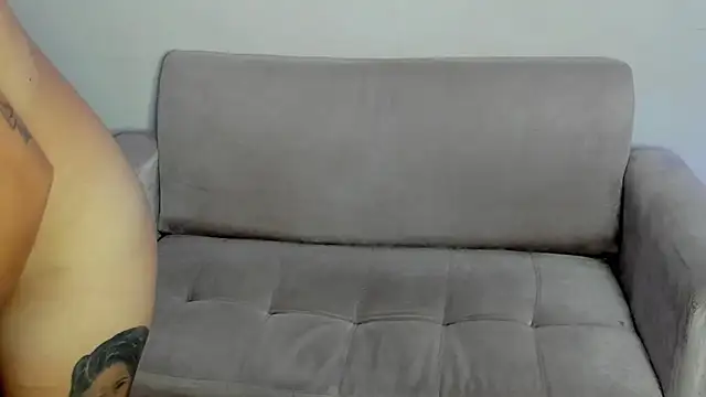 Lilacutte  online show from March 18, 10:46 am