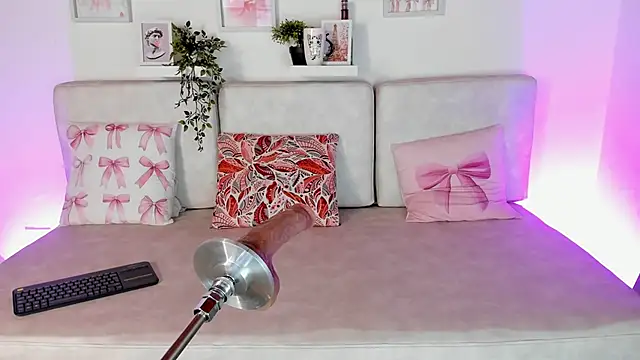 Malka Burning online show from March 1, 8:21 pm