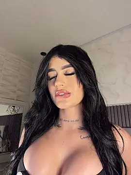 SOPHICARTERS online show from March 15, 1:06 pm