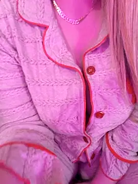 Afnane   charmouta online show from November 18, 4:00 pm