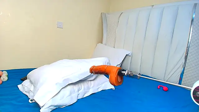 sweet essin online show from April 20, 11:06 pm