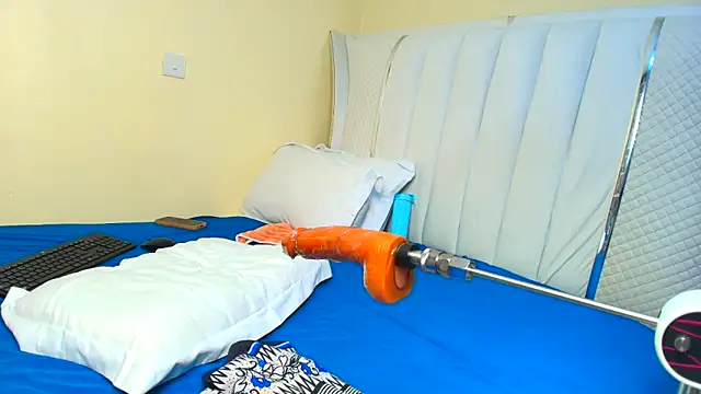 sweet essin online show from April 21, 1:42 am