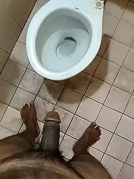 Snapshot of cenyon124 chatting on February 17, 9:46 am cenyon124 online show from February 17, 9:46 am