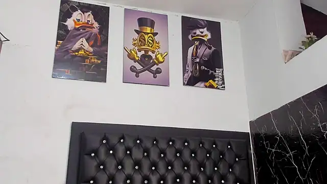 kriixtybrown online show from November 22, 10:09 pm