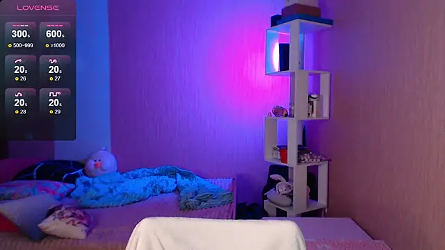 Snapshot of ur_kitty__ chatting on December 9, 12:08 pm ur kitty online show from December 9, 12:08 pm