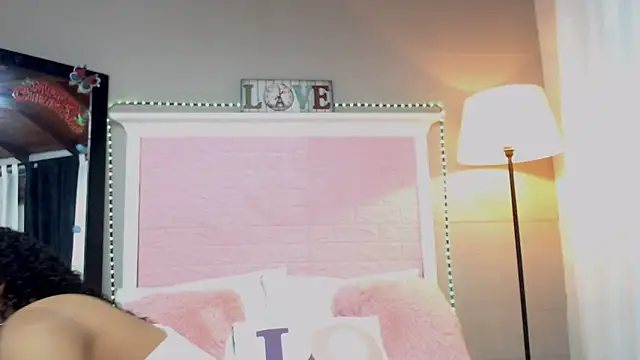 JessyZoe online show from January 31, 1:45 pm