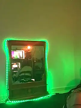 Snapshot of kinkstar5 chatting on April 6, 8:04 am kinkstar5 online show from April 6, 8:04 am