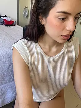 dakota le online show from February 1, 2:45 pm