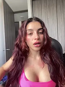 dakota le online show from April 22, 1:12 pm