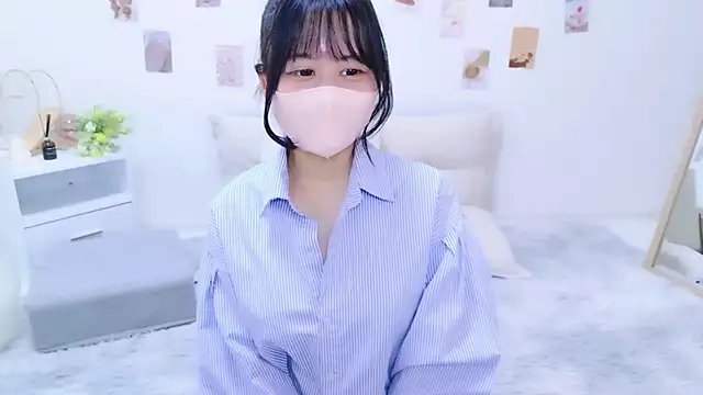 Snapshot of chihiro_ri chatting on September 18, 10:17 am chihiro ri online show from September 18, 10:17 am