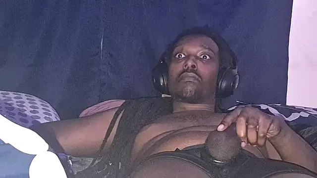 suzyswallowsxxx704 online show from March 3, 6:25 pm