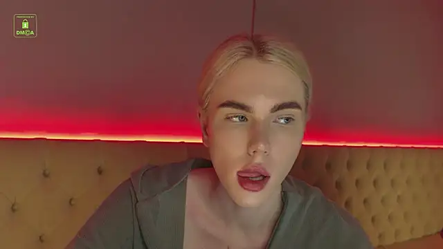 DanielPaige  online show from February 10, 3:32 pm