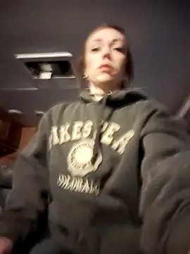 Genevieve143 online show from March 17, 12:15 am