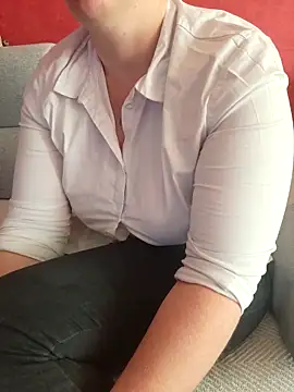 cruellaculdenfer67 online show from October 14, 8:26 am