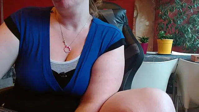 cruellaculdenfer67 online show from November 10, 9:30 am