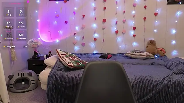 Snapshot of christy_memeow chatting on March 14, 6:39 pm christy memeow online show from March 14, 6:39 pm