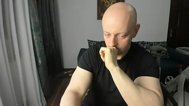 xxxWildxThoughtsxxx online show from January 26, 1:31 am