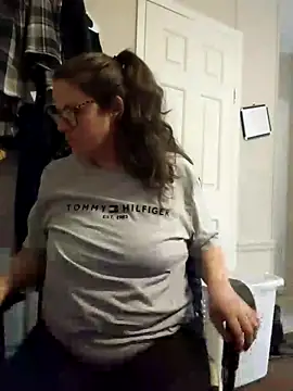 velvetta  online show from March 7, 4:24 am