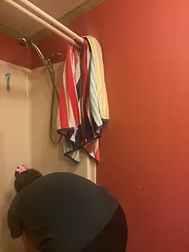 velvetta  online show from September 22, 8:22 pm