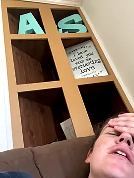 velvetta  online show from October 6, 1:41 pm