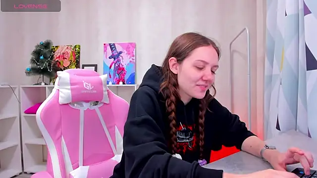 Snapshot of Kvetachka chatting on January 14, 12:33 am Kvetachka online show from January 14, 12:33 am