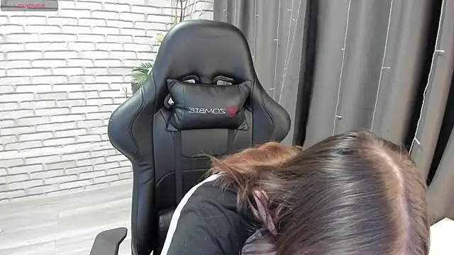 Snapshot of Kvetachka chatting on March 1, 12:50 am Kvetachka online show from March 1, 12:50 am