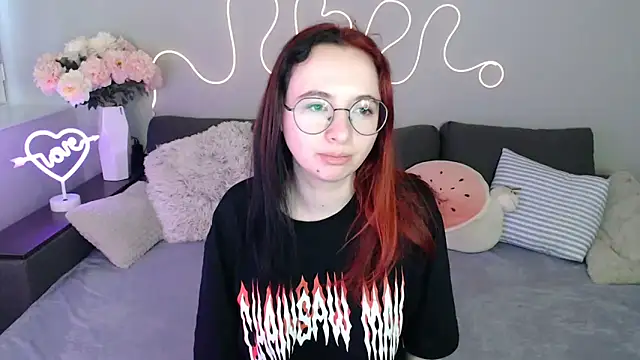 Mini Diva online show from November 5, 9:20 am