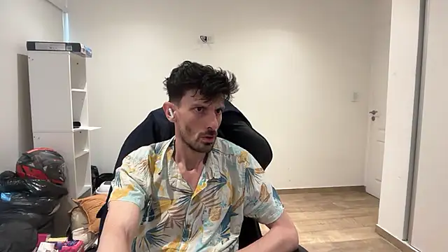 nicolaaaaas online show from November 26, 12:06 pm