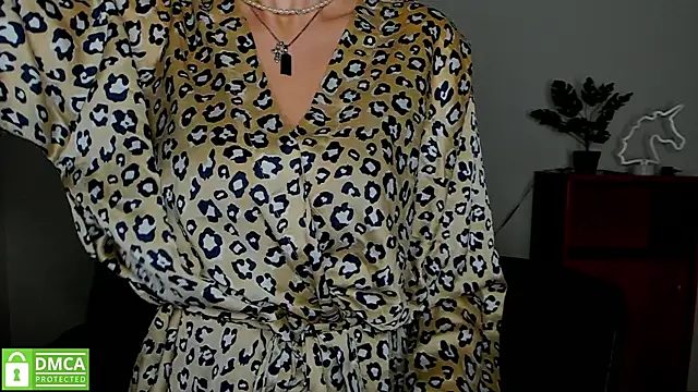 annakillianox online show from November 9, 6:23 am