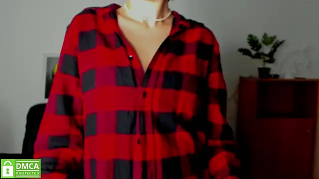 annakillianox online show from December 2, 6:30 am