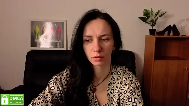 annakillianox online show from April 10, 5:23 am