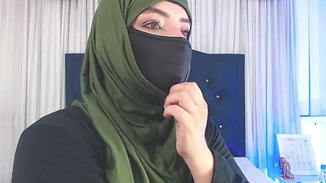 Uzra hayed online show from January 30, 1:11 am