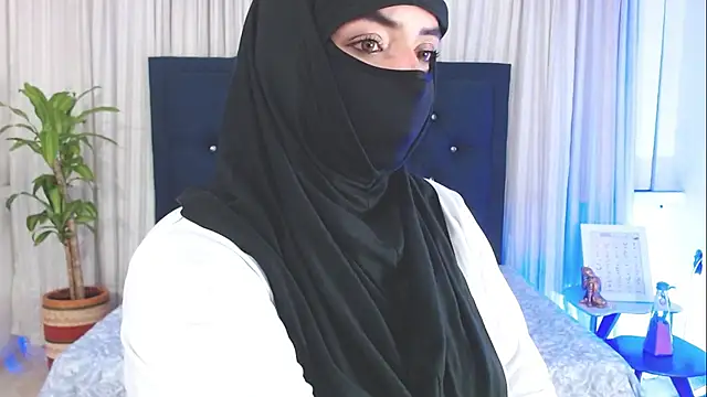 Uzra hayed online show from March 4, 10:38 pm