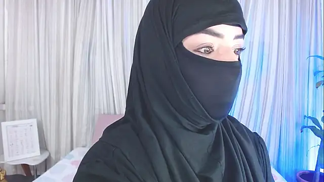 Uzra hayed online show from October 4, 11:30 am