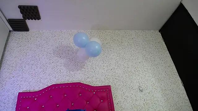 luly pink online show from October 10, 3:16 am