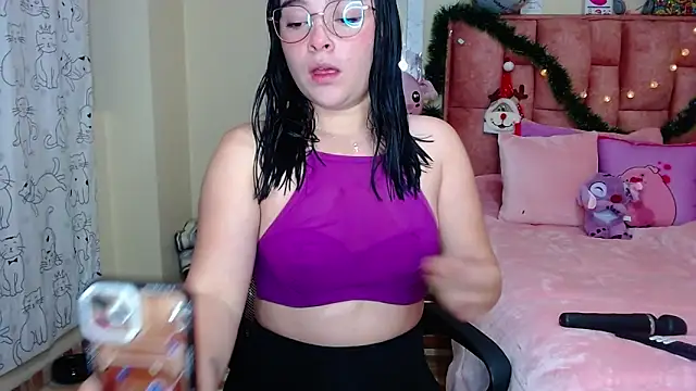 Snapshot of nahia__2 chatting on December 26, 3:42 pm nahia 2 online show from December 26, 3:42 pm