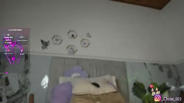 christal cutee online show from April 2, 4:21 am