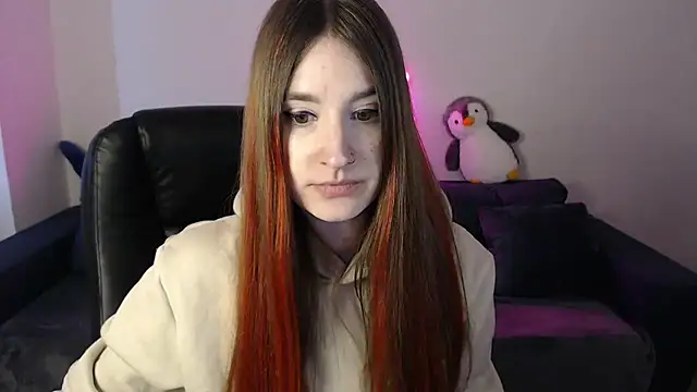 Snapshot of Brocards chatting on February 17, 9:03 am Brocards online show from February 17, 9:03 am