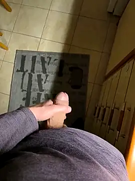 onbifeet online show from February 16, 8:00 pm