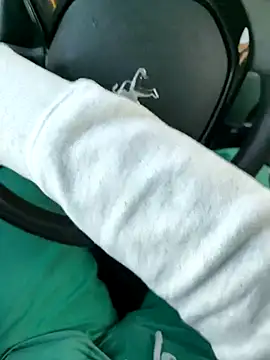 onbifeet online show from March 7, 4:11 pm