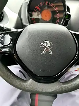 onbifeet online show from March 18, 12:03 pm