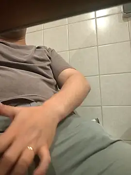 onbifeet online show from April 15, 12:45 pm