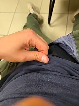 onbifeet online show from April 23, 5:48 pm