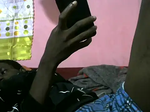 Snapshot of Bigras0011 chatting on January 2, 3:48 am Bigras0011 online show from January 2, 3:48 am