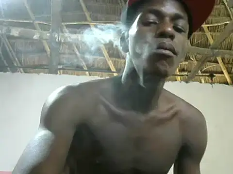 Snapshot of Bigras0011 chatting on January 15, 5:40 am Bigras0011 online show from January 15, 5:40 am