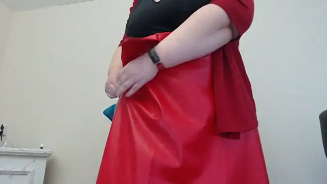 MilfGina online show from February 5, 3:52 pm