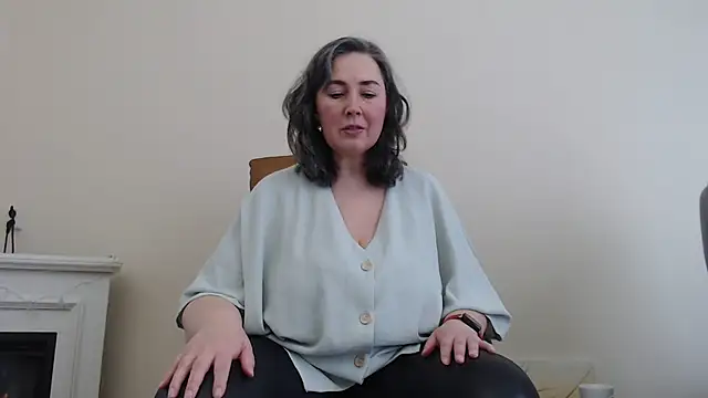 MilfGina online show from February 28, 12:31 pm