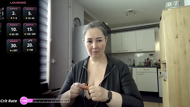 MilfGina online show from October 7, 7:49 am